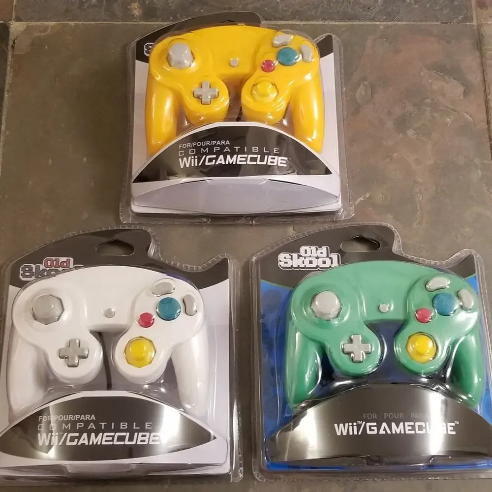 3 Gamecube Controllers - 3 Colors Bundle (NEW) - White Green Orange - Nintendo